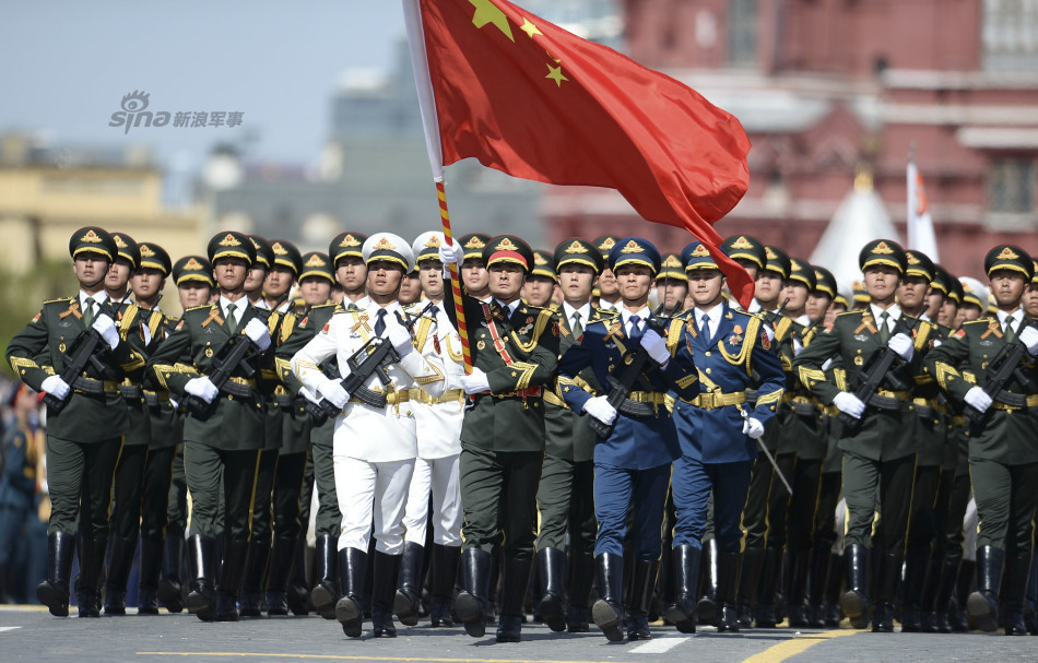 帅:官媒放解放军三军仪仗队红场阅兵高清大图