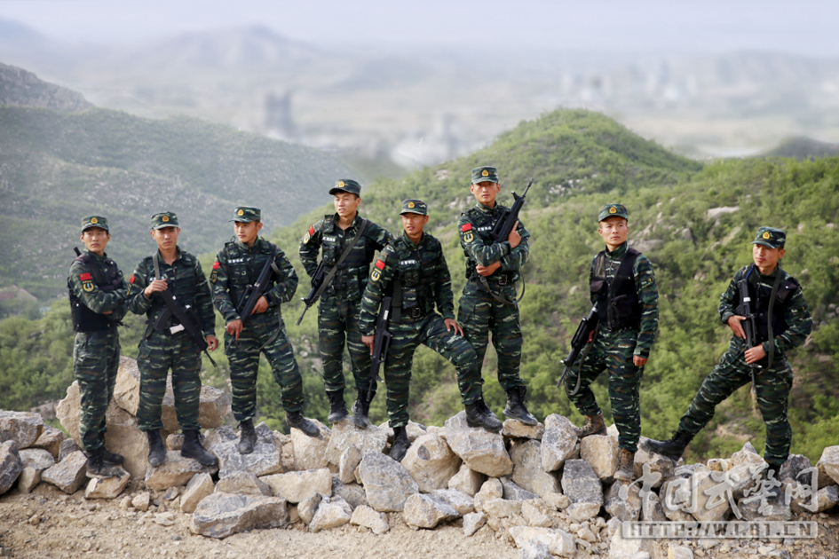 武警特战尖兵养成记:吃大苦受大累才能出师 -