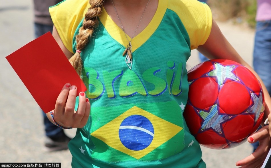 卡莫拉内西退役-乐鱼app(leyu)官方网站-乐鱼官网