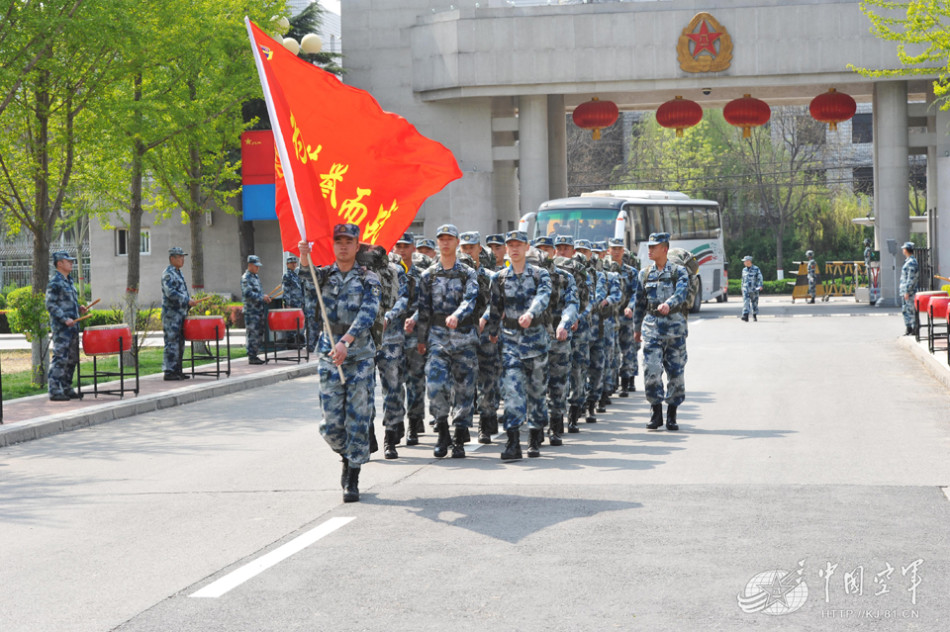 空军部队真是大手笔:一下培训出千名带兵骨干
