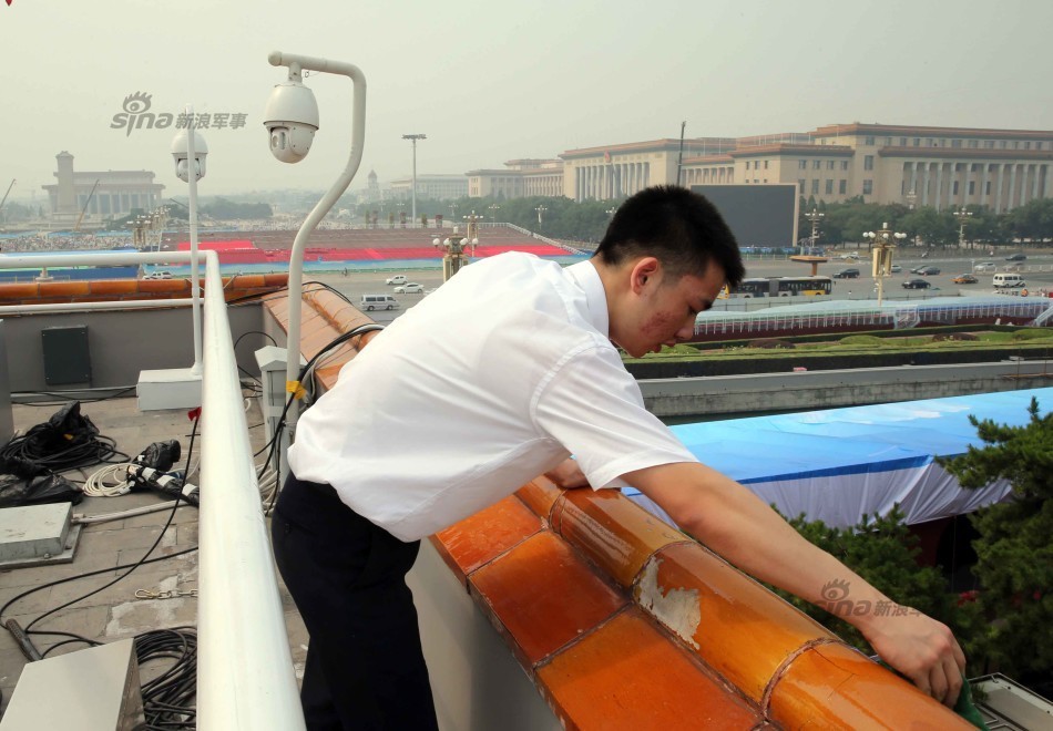 巴洛特利曼奇尼