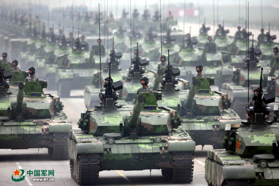 2009年国庆60周年阅兵中的99式坦克方队.乔天富 摄