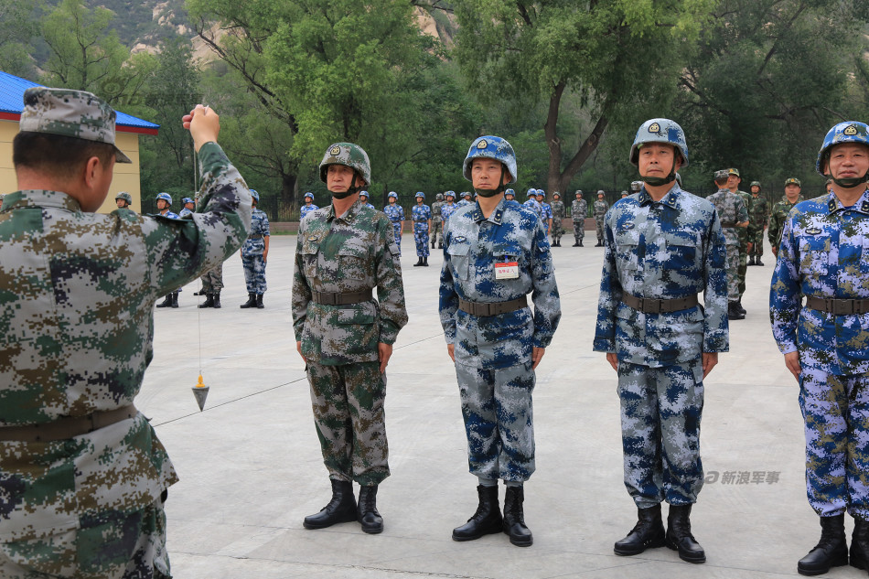 弗格森宣布退休