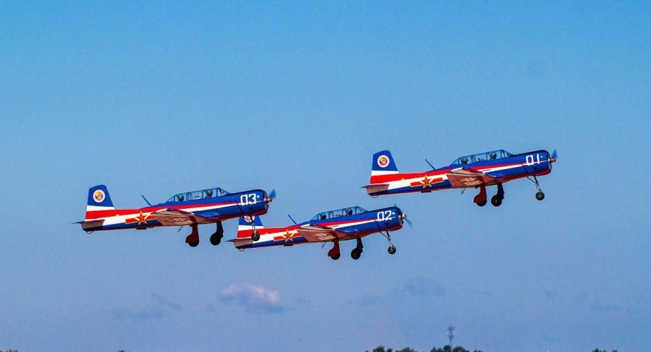 我空军为服役50多年初教六延寿将超期服役 