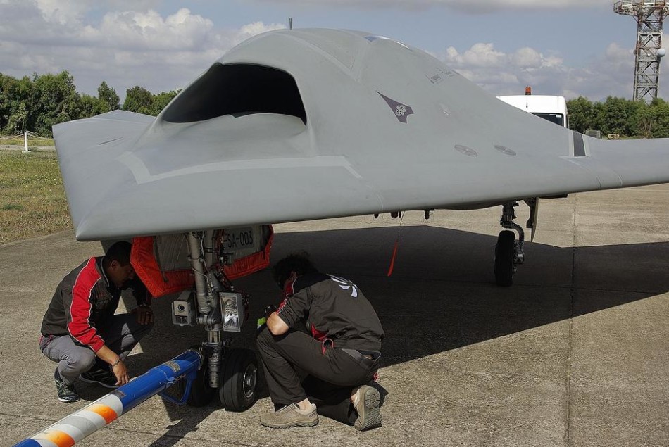 到底有啥能耐?欧洲技术精华神经元无人机 -