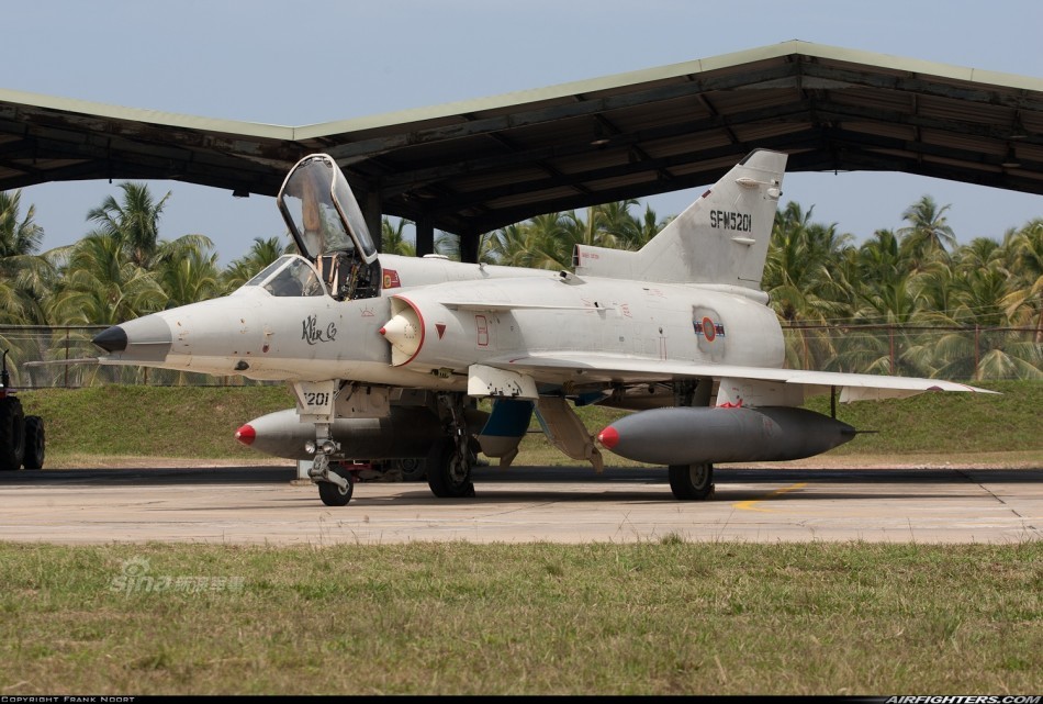 阿根廷弃购枭龙买了以色列幼狮战机