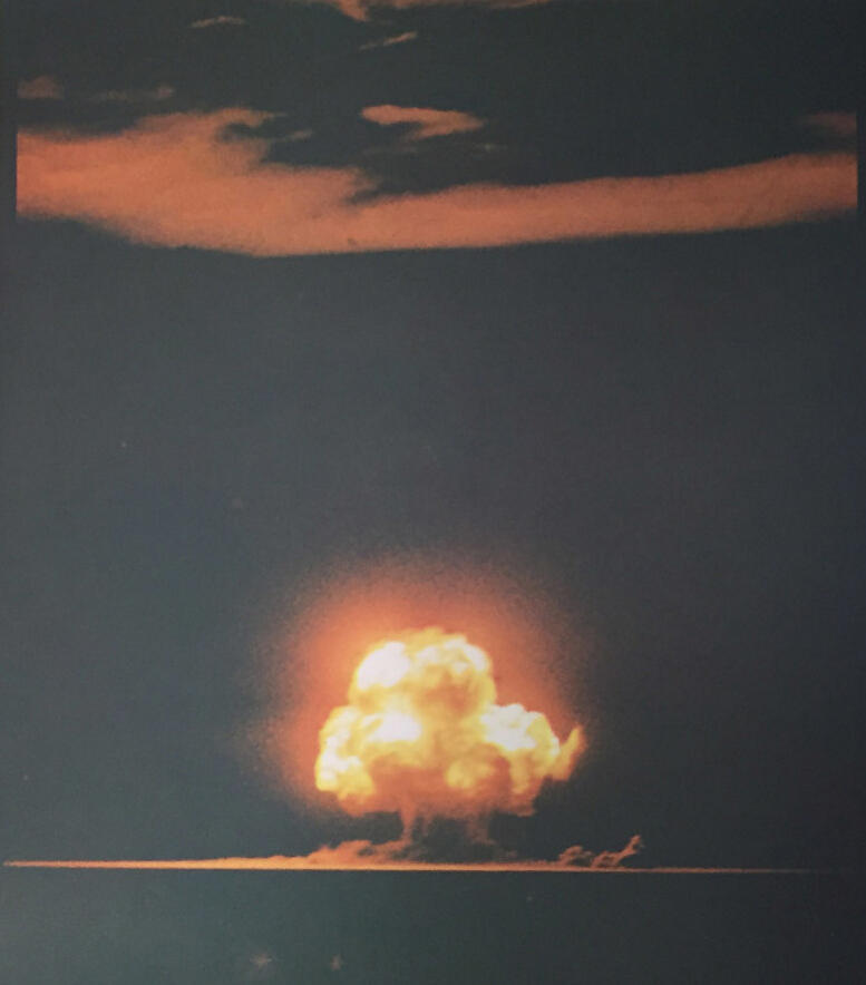 奥巴马访问广岛送大礼:将这24张核爆图给安倍_高清图集_新浪网