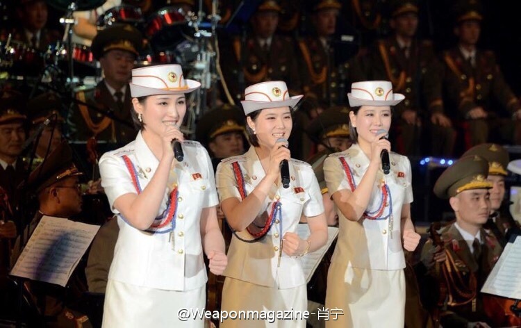 香艳逼人!朝鲜牡丹峰乐团美女穿超短裙献艺_高清图集_新浪网
