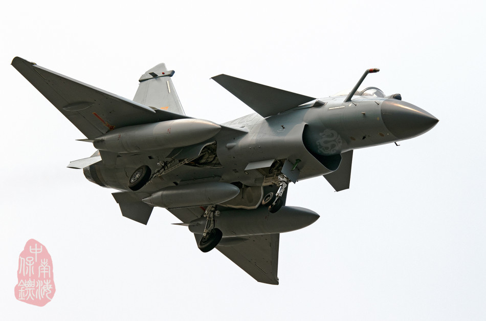 大片既视感!歼11B与歼10C战机新视角罕见猛照