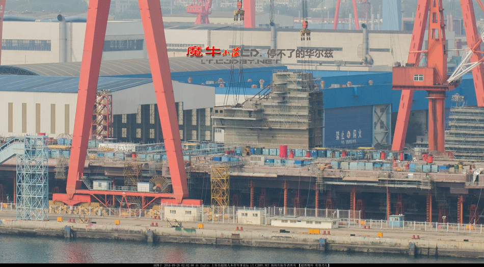 Строительство китайского авианосца проекта 001А ведется высокими темпами 