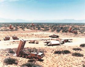 美国的萨德系统作为战区反导拦截系统，有很强的技术先进性，但是也无法拦截我国五个前沿导弹基地的饱和攻击，可随时对萨德系统发起惩戒性反击。（军事天地）