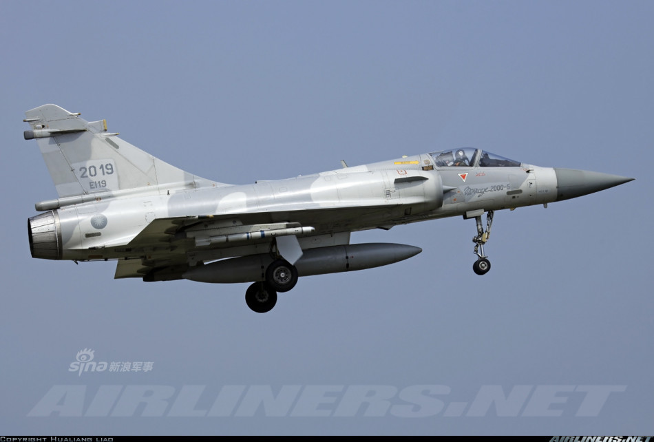 台湾省空军的六十架幻影2000:全面被歼10碾压