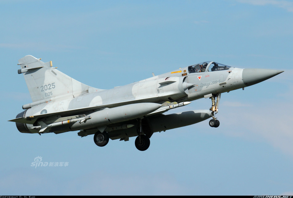 台湾省空军的六十架幻影2000:全面被歼10碾压