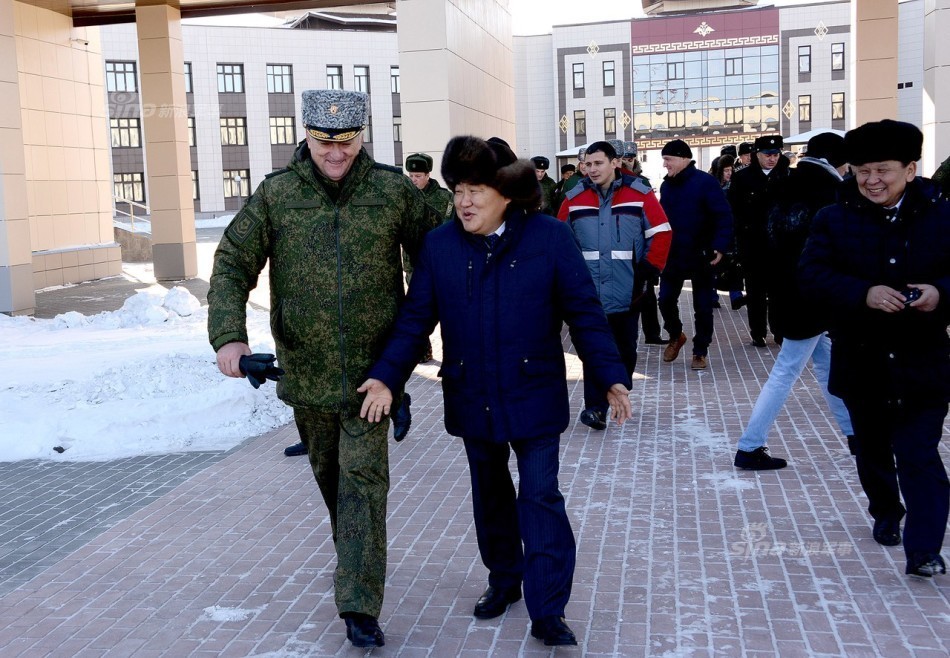 这原是我们的唐努乌梁海!俄军在图瓦区建基地