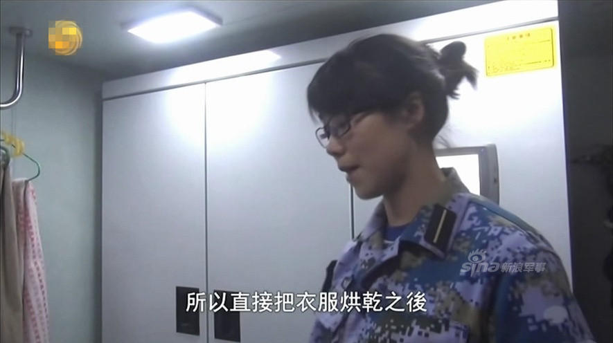 女兵晾内衣_女宿舍晾内衣内裤