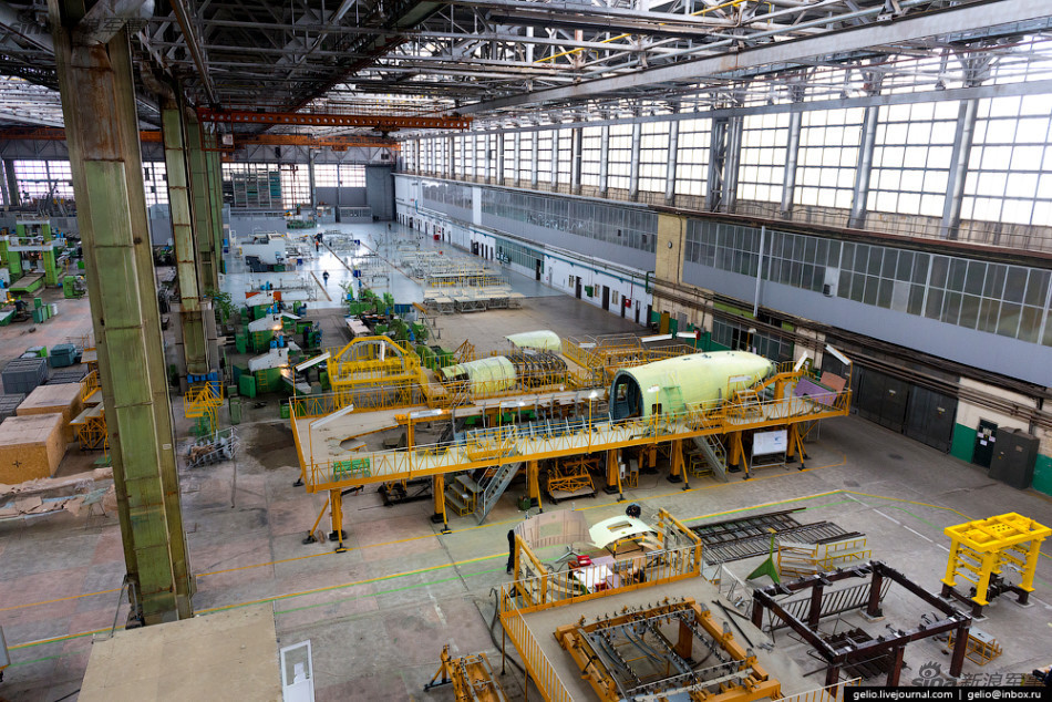 中国啥时候才能这样!俄曝伊尔96大飞机生产线