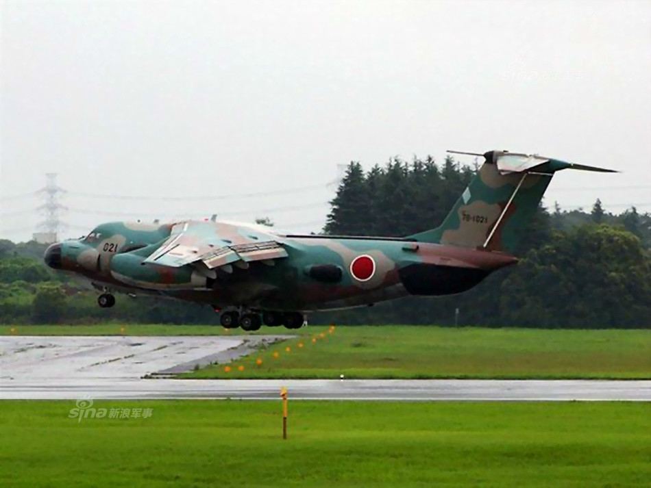 对付中国高新系列!日本ec-1香肠嘴电子战飞机