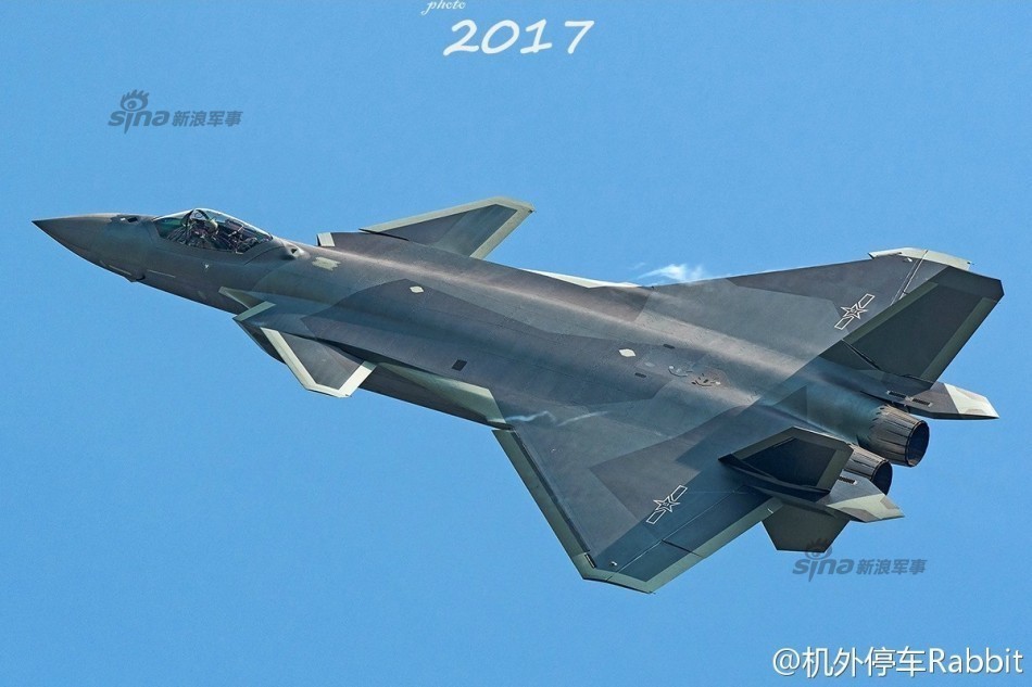 美俄战机恢复黑海 亲密接触 苏35被指空战不输