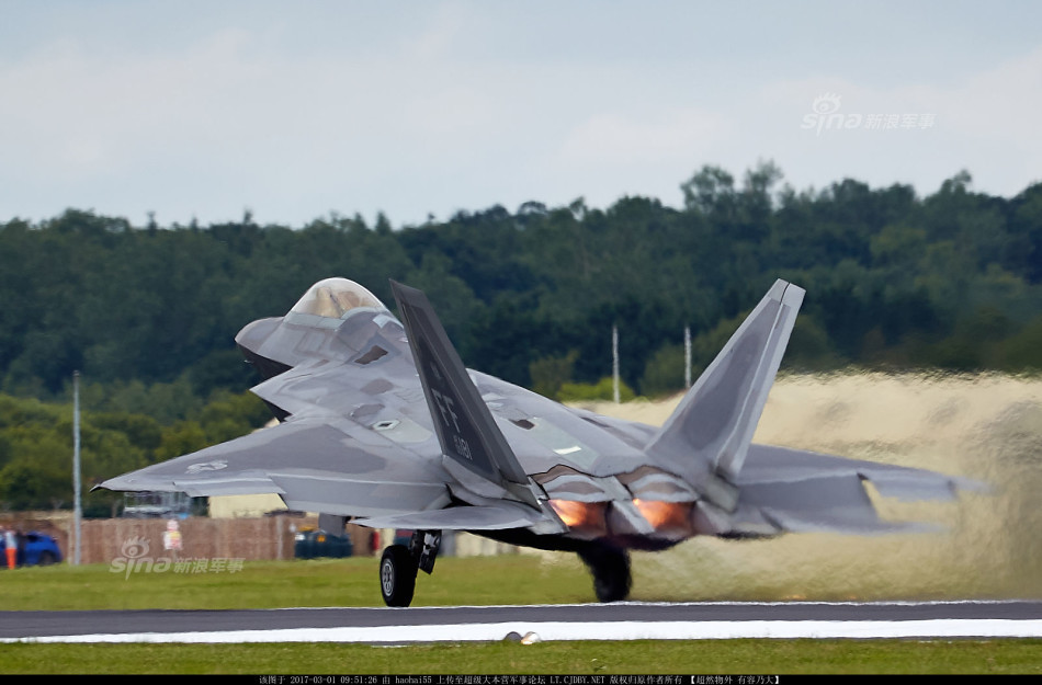 27 / 28 f-22"猛禽"(英语:f-22 raptor)战斗机是由美国洛克希德·马丁