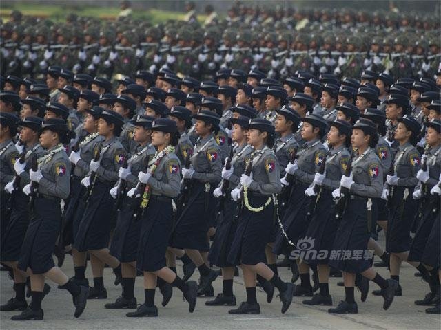3月27日,缅甸在内比都举行国防军成立72周年阅兵仪式,展示了大批中国