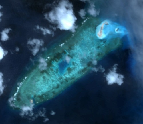 中国南海永暑礁填海工程_燕南飞