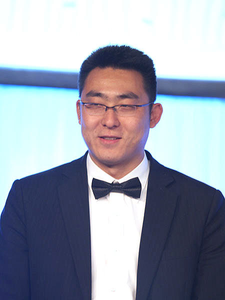 华夏幸福基业投资开发股份有限公司副总裁轷震