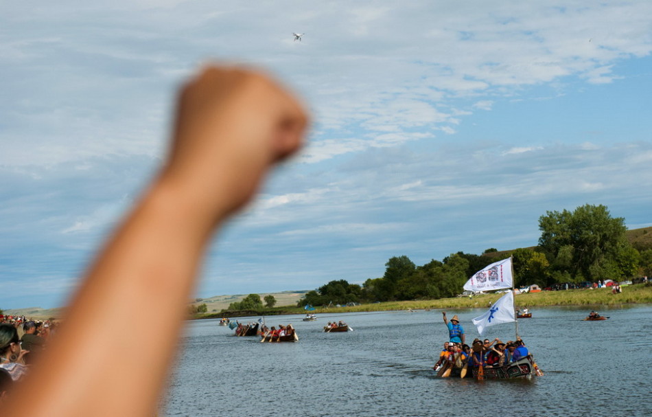 回到《与狼共舞》时代!美印第安人保卫领地大示威