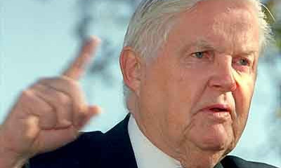 1999届获奖人：美国哥伦比亚大学教授罗伯特-蒙代尔，因为他对不同汇率制度下的货币与财政政策及最优货币区域做出了影响深远的分析。