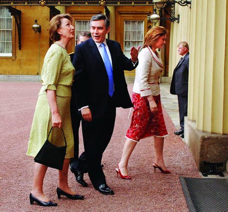 唐宁街10号新主人布朗:更注重实质的保守派