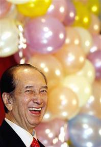 亚洲十大富豪排行榜公布李嘉诚位列第一(图)