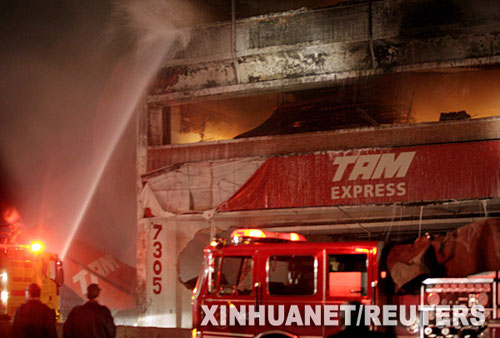 巴西发生南美历史最大空难 暂无华人罹难(4)
