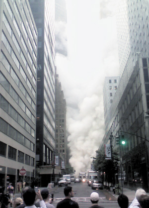 纽约管道大爆炸好似火山爆发