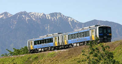 世界首列混合动力火车31日出发