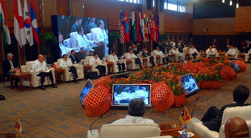 第14届东盟地区论坛外长会在马尼拉举行