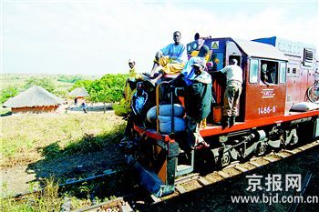 刚果(金)火车出轨死亡百人