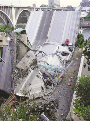 密西西比河大桥垮塌