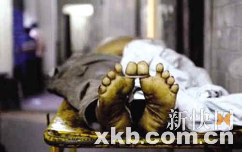 印度连环爆炸 死伤过百(2)