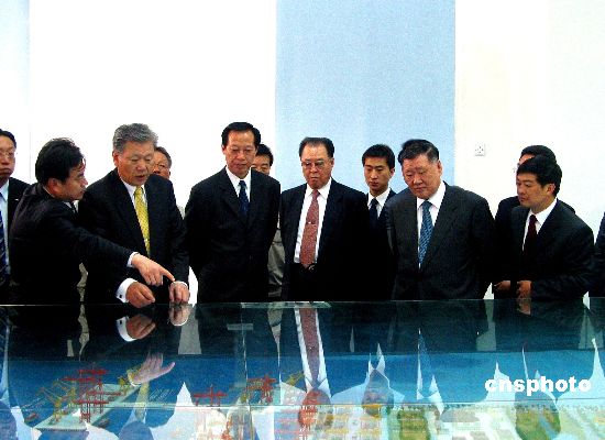 �ִ��������Ż᳤֣�ξ��ڿ������л���ִ��