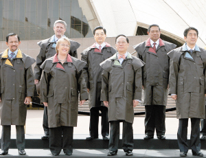 亚太经合组织各成员领导人合影