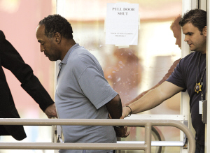 辛普森涉嫌抢劫被捕