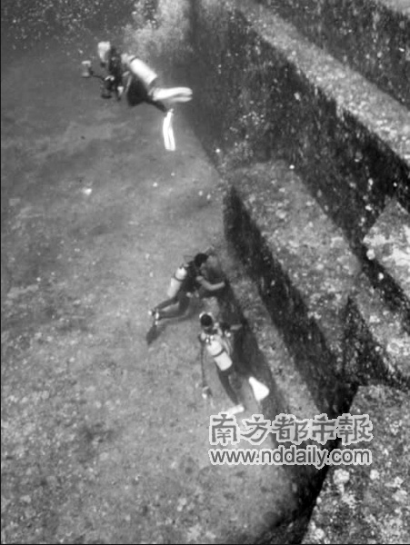 水下金字塔 人造?天成?