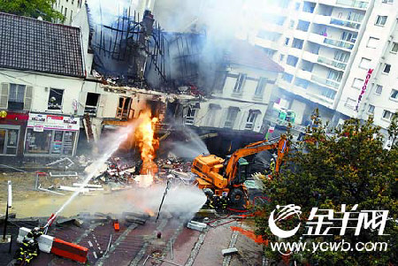图说新闻:巴黎燃气管道爆炸