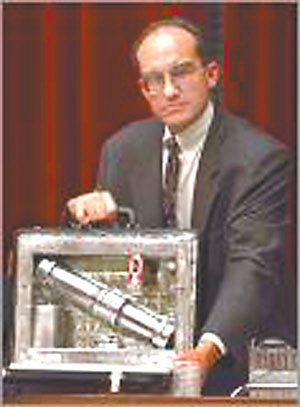 手提箱核武器不存在?(2)