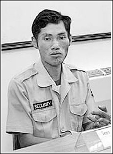 保安上班打瞌睡就该死?(图)
