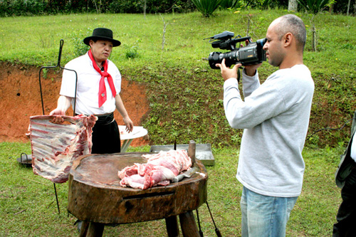 巴西由华人主持的首个专题节目正式开拍