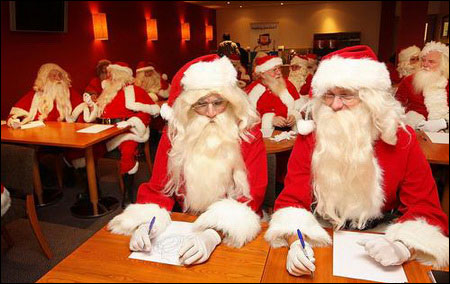 英圣诞老人学校开课+熟记每只驯鹿名字(图)