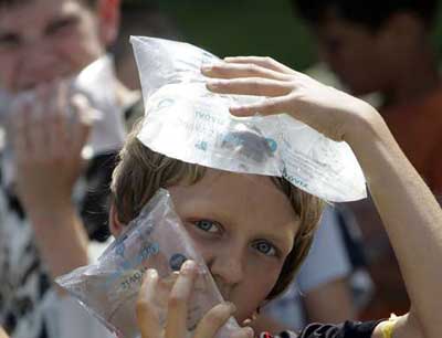 南欧气温飙至46℃造成至少40人死亡(图)_新闻