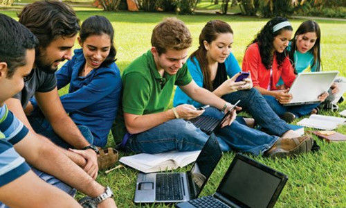 美国人也问花钱上大学值不值