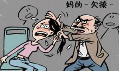 老人公交车“维权”咋不打小伙子？