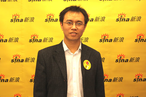 东北大学招生办主任李海雄做客新浪谈09高招 东北大学招生办主任李海雄做客新浪谈09高招